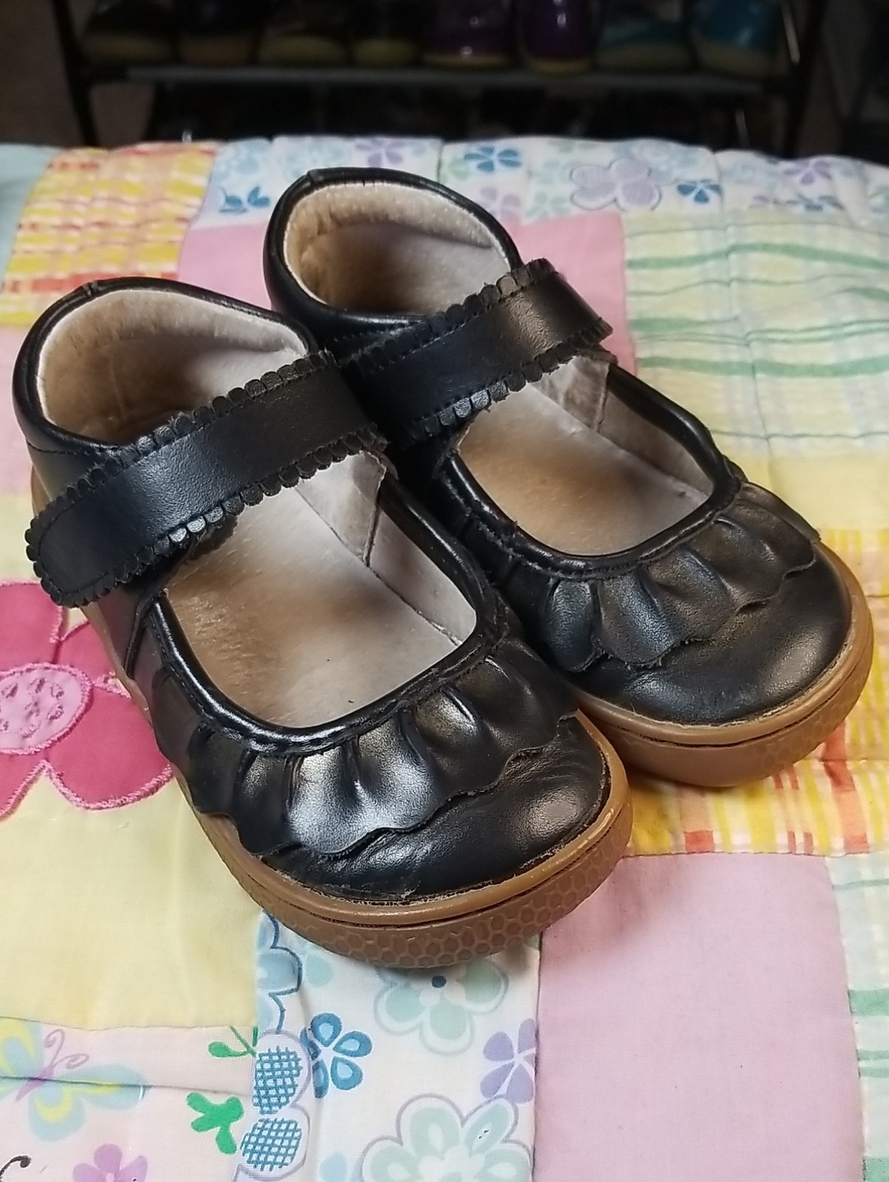 Livie & Luca Black Leather Mary Jane Shoes with Gold Overspray Size 9 Ruche